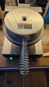 VEVOR kommerzieller Bubble-Waffelmaker Eierpfannkuchenmaschine 1400 W, Waffel Maker aus Edelstahl mit antihaftbeschichteter Backfläche, Temperatur- und Zeitregelung, für Restaurant Bäckerei Snackbar Kunden-Foto 4
