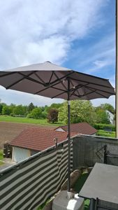 2.05 Slnečník s tromi kupolami 300 x 150 cm - skladací / kľukový - farba: prírodná Fotografia od zákazníka č. 2