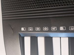 VEVOR Digitales Klavier, 61 Tasten, tragbares Keyboard-Kit, 200 Töne, 200 Rhythmen Kunden-Foto 1