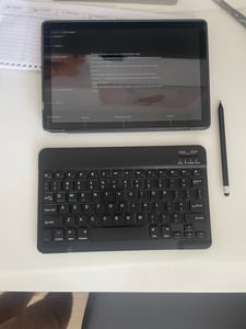 Tablette 2-en-1 10 pouces avec clavier, 24 Go de RAM, 128 Go de ROM, processeur octa-core, Android 15 Photo du client 4