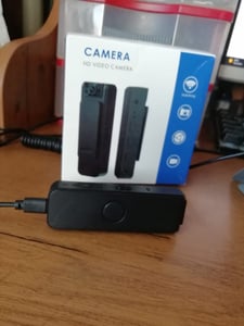 Mini bodycam 2K avec objectif Sony pivotant à 180 degrés, 26 g Body Camera jusqu'à 64 Go de mémoire - CAMIPRO Photo du client 1