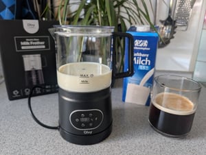 Olvy Elektrische melkschuimer van glas, 4-in-1, 500W, met temperatuurindicator, 160 ml melkschuim, 400 ml verwarmde melk, voor warme en koude melkschuim, zwart Klantenfoto 2