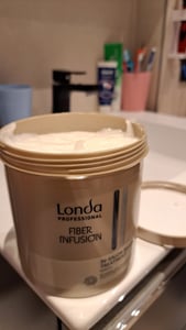 Londa Professional Fiber Infusion Mask masque nourrissant pour cheveux secs et abîmés 750 ml Photo du client 2