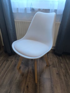 Sada 3 bielych stoličiek Valora MARK | Trio elegantných bielych stoličiek Fotografia od zákazníka č. 6