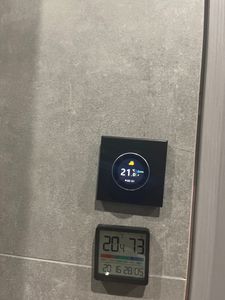 5X WiFi termostat, digitálny LCD izbový termostat, programovateľný nástenný termostat na zapustenie, podlahové kúrenie pre ohrev teplej vody 5 A, ovládanie tlačidlami/mobilná aplikácia/hlasové ovládanie, vnútorný teplomer, biela farba Fotografia od zákazníka č. 1