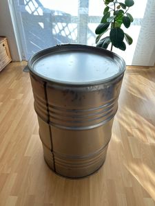Metallfass 210 Liter Blechfass Fass Ölfass Tonne mit Deckel Rot Kunden-Foto 1