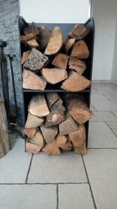 Scaffale per legna da ardere Relaxdays, L x P x A 80x40x30 cm, 2 ripiani, scaffale per legna da ardere, legna accatastata, ferro, nero Foto del cliente 1