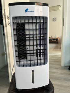 Climatiseur mobile JUNG LIFEAIR sans tuyau d'évacuation, climatiseur mobile 3-en-1, purificateur d'air, humidificateur, refroidissement par eau, jusqu'à 20 m², minuterie de 15,5 heures Photo du client 4