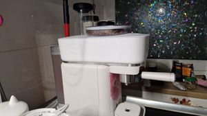 Philips Baristina BAR320/60 Espressomaschine, Espressomaschine, 1,2 l, Kaffeebohnen, Eingebautes Mahlwerk, 1550 W, Schwarz Kunden-Foto 2