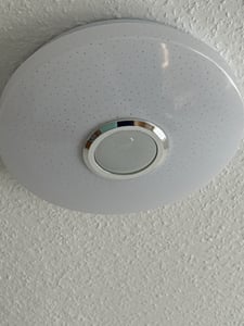 40W Musik LED Deckenleuchte mit Bluetooth Lautsprecher, 30cm RGB Deckenlampe mit Fernbedienung und APP, für Schlafzimmer Wohnzimmer Badezimmer Kunden-Foto 6