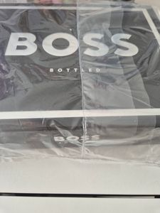 Edt Spray 100ml/Shower Gel 100ml/Deo Spray 150ml Hugo Boss Bottled Giftset Kunden-Foto 1