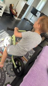 MoMi FLEET Kinderlaufrad Kinder Fahrrad – Höhenverstellung, EVA 12 Zoll, Leicht Stahlrahmen, ab 3 Jahren Kunden-Foto 5