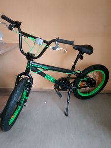 Bergsteiger Tokyo 20 Zoll BMX, Fatbike, 360° Rotor-System, Freestyle, 4 Stahl Pegs, Kettenschutz, Freilauf Kunden-Foto 1