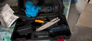 Mini Kettensäge, 6 Zoll 21V Elektro-Kettensäge mit 2x Batterie 5x Kette 1x Führungsplatte 1x Ladegerät und  1x Aufbewahrungsbox, Tragbare Handgeführte Akku Kettensäge Kunden-Foto 2