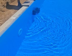 MOVA Handler V10 Kabelloser Poolsauger, 4.200 L/h Saugleistung, 60 Min Laufzeit, Transparenter Saugkopf, 1,8 m Teleskopgriff Kunden-Foto 5