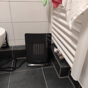 De’Longhi HFS50A20.WH, Elektrischer Raumheizlüfter, IP21, Indoor, Flur, Weiß, 2000 W Kunden-Foto 1