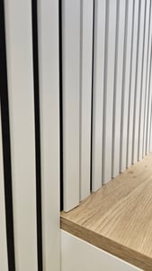 HEXIM Akustikpaneele 278x60cm - flexible Lamellenwand Holz MDF Wandpaneele Lamellenverkleidung Wandverkleidung Innendekoration schalldämmend (1.67m²  Palomino) Kunden-Foto 4