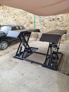 Plateforme élévatrice à ciseaux RETTER, capacité 3,5 tonnes + kit mobile | RT3010D, 220 volts Photo du client 1