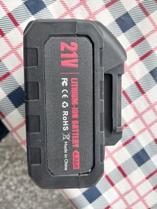 Akku Rasentrimmer, Digitale Anzeige Rasenkantenschneider, mit 2× 4000mAh Akku, mit 5 Klingentypen, Bürstenloser Motor, Gartengerate mit Unkrautbürste Kunden-Foto 1