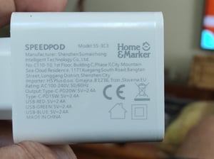 65W Schnellladegerät mit 5 Anschlüssen, Universeller Reise Ladegerät, USB C Ladegerät - SPEEDPOD Kunden-Foto 2