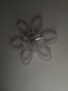 Modernes LED Ventilator Deckenlampe Weiß, Leiser, Sommer-/Winterbetrieb, APP & Fernbedienung, 6 Geschwindigkeiten, Dimmbar, Kinderzimmer geeignet. Kunden-Foto 6