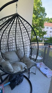 Závěsné zahradní křeslo Cocoon černé s polštáři a rámem LAZYHOME Fotografie od zákazníka č. 7