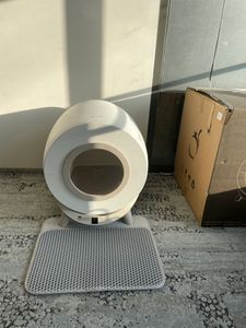Revo-loo One - Lettiera automatica autopulente con controllo tramite app - Include tappetino e collari per gatti - 80L XXL Foto del cliente 1