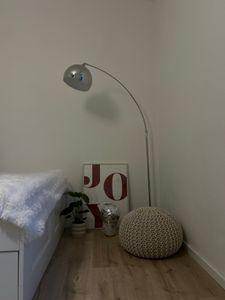 Lampada da terra HOMCOM regolabile in altezza e orientabile, lampadina esclusa Foto del cliente 1