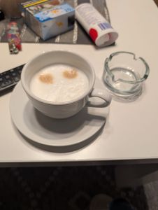 Philips Kaffeevollautomat Serie 3200, 5 Kaffeeeinstellungen, LatteGo-Milchsystem, Touch-Display, weiß (EP3343/50) Kunden-Foto 1