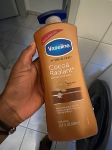 Vaseline Kakao Feuchtigkeitsspendende Körperlotion 600 ml Kunden-Foto 2