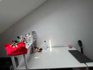 Pracovní stůl, Počítačový stůl, Kancelářský stůl, Bílý, stůl pro dospívajícího, psací stůl s knihovnou Fotografie od zákazníka č. 3