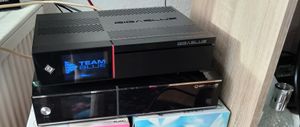 GigaBlue UHD Quad 4K Pro 2xDVB-S2 FBC + 1xDVB-C/T2 v2 Dual Tuner Linux E2 WiFi PVR-Ready Receiver Kunden-Foto 6