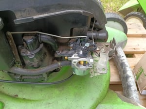 Carburador para cortacésped Viking MB 655 V con motor Briggs & Stratton Foto del cliente 1