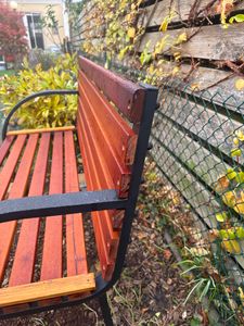 Steile Gartenbank
