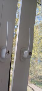 EINFEBEN Fenstergriff Fensterschlösser Aluminium abschliessbar 8 Stueck Kindersicherung Fenstersicherung mit Schloss in Stiftlaenge 35cm Fensterschloss Alu Fensterschloss Tuergriff Kunden-Foto 3