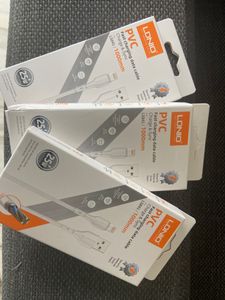 Ladekabel für iPhone Lightning 1M/2M – USB-A oder USB-C bis iPhone 14 – USB- A zu Lightning 1 Meter / 10 Pack Kunden-Foto 4