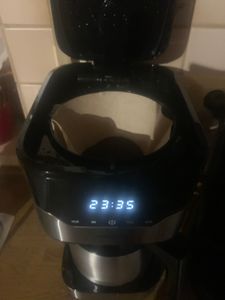 MEDION Kaffeemaschine mit Thermoskanne und Timer (Filtermaschine, 8 Tassen, 1,2 Liter, 900 Watt, 3 Stufen, Warmhaltefunktion, Timer Zeitschaltuhr, Antitropf, Display, MD18458) edelstahl Kunden-Foto 4