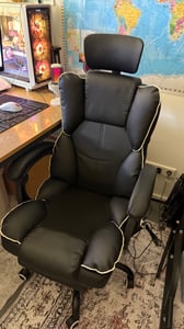 Gaming-Stuhl mit Ventilator, Bürostuhl, Luftkühler und Kühlung – Belüfteter Kühlsitz, mit Liegefunktion,  sanfte Vibrationsmassage, Schwarz Kunden-Foto 17