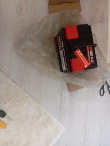 LANGZEIT Autobatterie 60AH 12V 550AEN Starterbatterie +30% mehr Leistung ersetzt Batterie 55AH 53AH 54AH 56AH 61AH 62AH Kunden-Foto 3