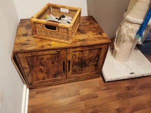 Relaxdays Armadietto per lettiera, 2 ingressi laterali, scomparto aperto, L x P x A: 73,5 x 60 x 43,5 cm, casetta per gatti, bianco Foto del cliente 3
