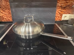 Fissler Original-Profi Collection® Stielpfanne 28cm mit Hochraumdeckel ohne Novogrill® 084-478-28-000/0 4009209402437 Foto del cliente 1