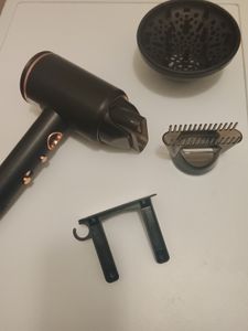 Föhn, Haartrockner 2400 W, Haartrockner Ionen mit Diffusor, schnell trocknend, geräuscharm, warm/kaltem Knopf, 2 Geschwindigkeiten Kunden-Foto 1
