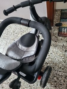 Triciclo per bambini da 1 a 4 anni - TOBI FREY - grigio - girevole - ruote a pompa + push off Foto del cliente 2