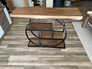 Konzolový stolík Tribesigns, 105 cm, industriálny 4-poschodový rozkladací stolík, predsieňový stolík s okrúhlou základňou, úzky akcentový stolík do predsiene z dreva, antracitovo čierny Fotografia od zákazníka č. 6
