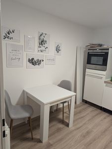 Homestyle4u Esstisch mit 2 Stühle Set Essgruppe mit 2 Stühlen hell Weiß 80x80 cm Küchentisch Esszimmergruppe Kunden-Foto 1