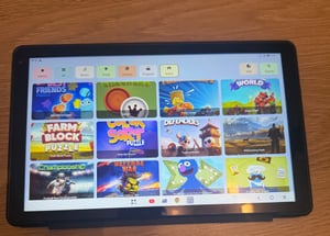 Tablet JENBIZZ, 10 pollici, Android 15, 20 GB di RAM (3+17 GB), 64 GB di ROM espandibile fino a 1 TB, con tastiera/mouse/penna inclusi, display HD 1280x800, batteria 5000 mAh, WiFi 6 Foto del cliente 2