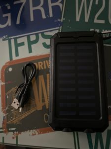 Solar Powerbank 30000mAh mit LED Licht, 2 Outputs Power Bank, Solar Ladegerät, Power Bank für Smartphones, schwarz Kunden-Foto 8