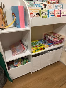 SONGMICS Bücherregal Kinder, Kinderregal, Spielzeugregal mit 2 Aufbewahrungsboxen, für Bücher, Kinderzimmer, Spielzimmer, Wohnzimmer, wolkenweiß Kunden-Foto 1