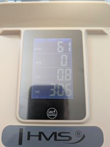 Ka08 Braun Abs Automatisches Bauchmuskel-Trainingsrad Mit Lcd-Display Und Ladefunktion Kunden-Foto 2