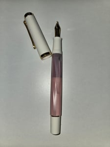 PELIKAN Füllhalter Classic M200 - Special Edition World Festival - Cherry Blossom - Federstärke M - mittel Kunden-Foto 1